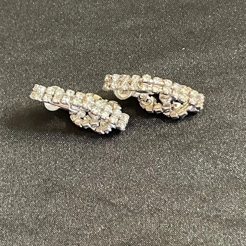 Vtg Mid-Century Clear Rhinestone Art Deco Clip Earrings Huggie Hoop Bridal Retro